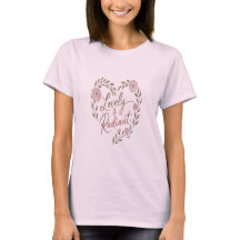 Camiseta encantadora y radiante