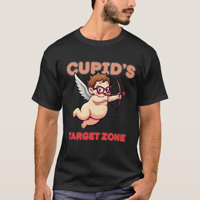Camiseta Encanto de Cupid: Colección de Ropa de Amor de Val (Anverso)