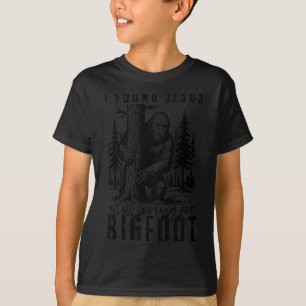 Camiseta Encontré a Jesús buscando a Pie Grande cristiano