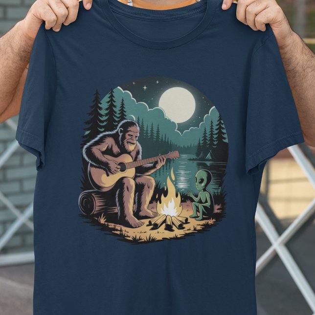 Camiseta Encuentro Paranormal de Críptido OVNI Alien Bigfoo (Subido por el creador)