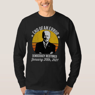 Camiseta Endo de una democracia de error devolvió Biden