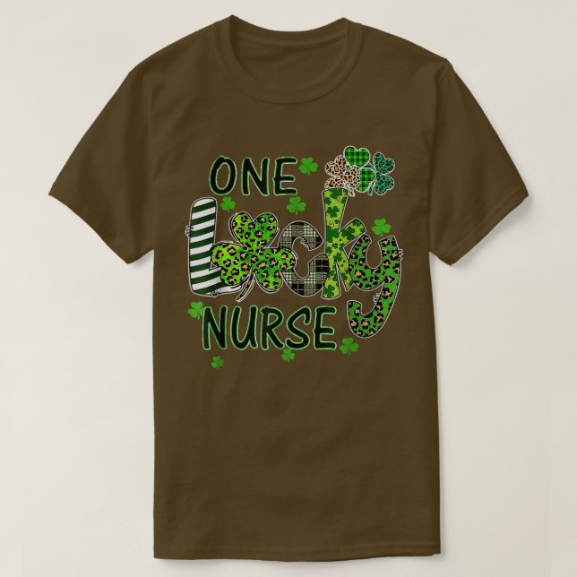 Camiseta Enfermera afortunada leopardo de los shamrock en S (Diseño del anverso)