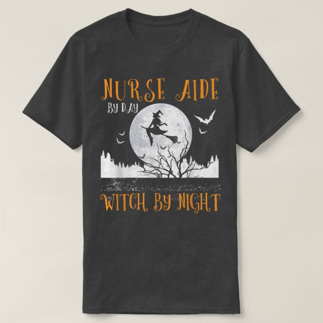 Camiseta Enfermera Aide By Day Witch By Night Women Hallowe (Diseño del anverso)