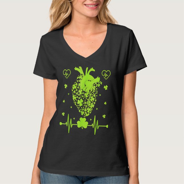 Camiseta Enfermera cardiaca de Chamrock St Patrick S Day Ir (Anverso)