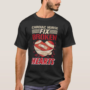 Camiseta Enfermera cardíaca repara corazones rotos Enfermer