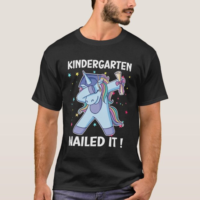Camiseta Enfermera clavada en centro de graduación de Polka (Anverso)