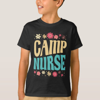 Camiseta Enfermera de campamento outfit floral verano campi