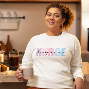 Camiseta Enfermera de enfermería inscrita Pastel suave