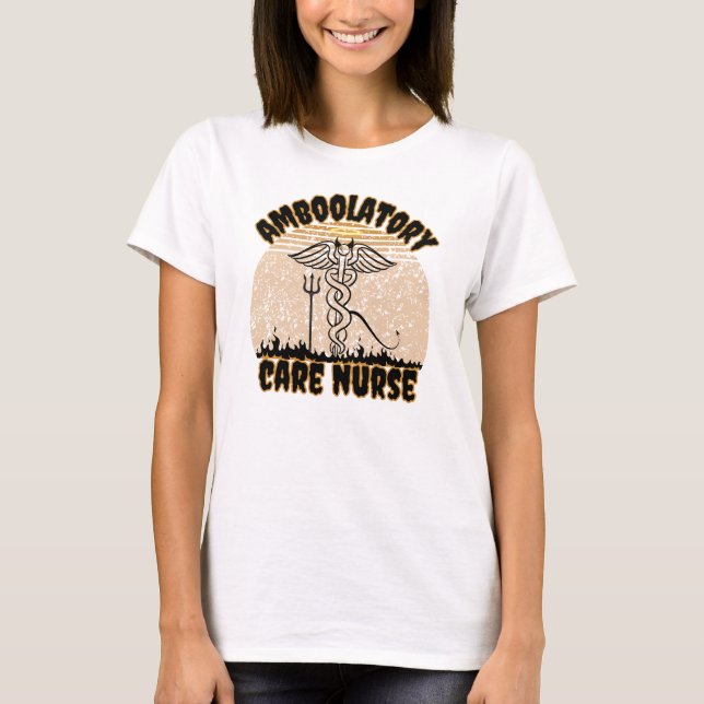 Camiseta Enfermera divertida ambulante de Halloween (Anverso)