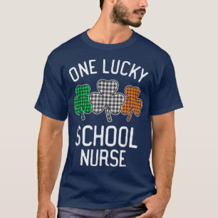 Camiseta Enfermera escolar afortunada Bandera irlandesa del