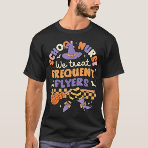 Camiseta Enfermera Escolar Tratamos a los Viajeros Frecuent