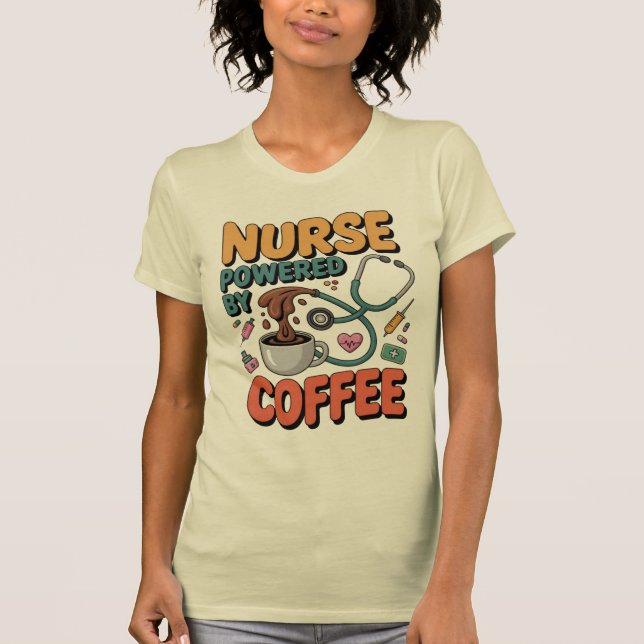 Camiseta Enfermera Impulsada por Café (Anverso)
