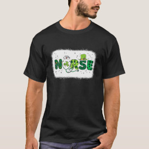 Camiseta Enfermera irlandesa estetoscopio bata día de San P