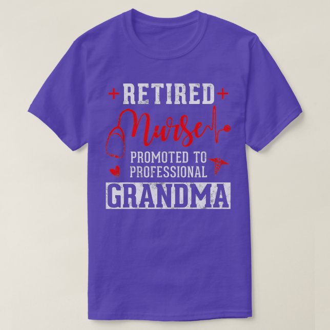 Camiseta Enfermera jubilada ascendida a abuela profesional (Diseño del anverso)
