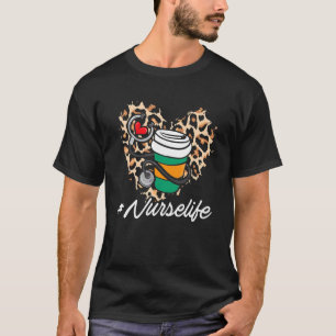 Camiseta Enfermera Life Leopard Heart Coffee Cup Healthcare