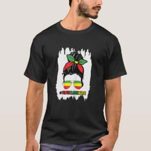Camiseta Enfermera negra orgullosa de mujer desordenada y a