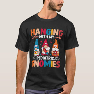 Camiseta Enfermera Pediátrica Hospital Colgando con mis Ped