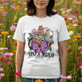 Camiseta Enfermera que ama a Jesús Bow Stethoscope Floral