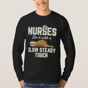 Camiseta Enfermera Registrada RN Enfermeras Lo Hacen Con Un