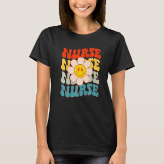 Camiseta Enfermera Retro Groovy Cara Feliz Flor de Margarit