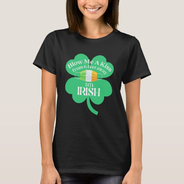 Camiseta Enfermera St Patrick's Day Bésame Soy una máscara  (Anverso)