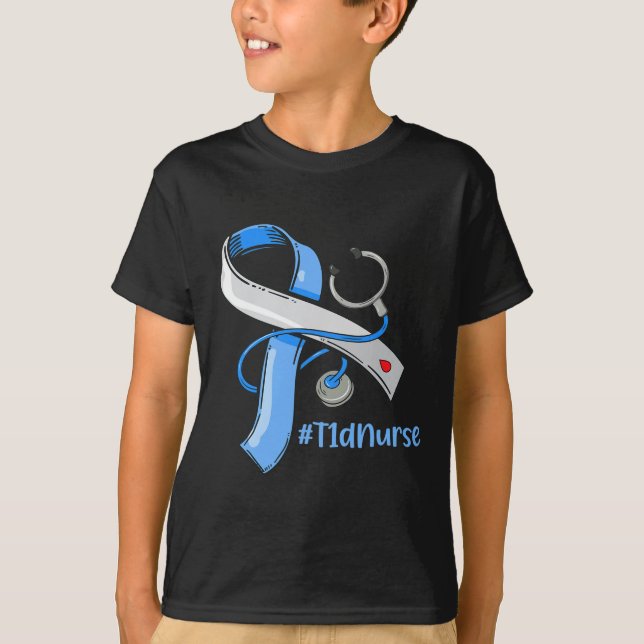 Camiseta Enfermera T1D Cinta azul Stethoscope Diabetes Awar (Anverso)