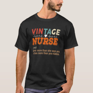Camiseta Enfermera vintage sabe más de lo que dice la defin
