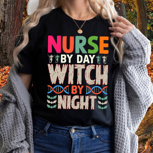 Camiseta Enfermeras por día Bruja por Enfermería de Hallowe