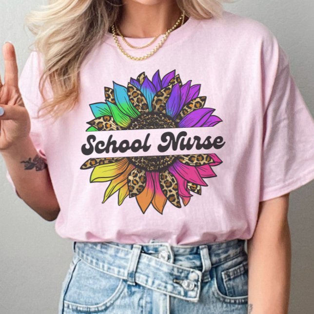 Camiseta Enfermería escolar profesora de girasol arco iris (School Nurse Profession Rainbow Sunflower T-Shirt
)