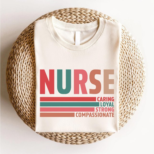 Camiseta Enfermero RN retro, enfermera nueva, enfermera reg (Retro RN Nurse, New Nurse, Registered Nurse T-Shirt)