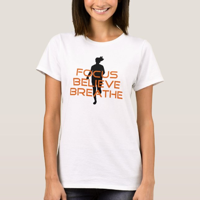 Camiseta Enfoque naranja Cree Que Respira Correr (Anverso)