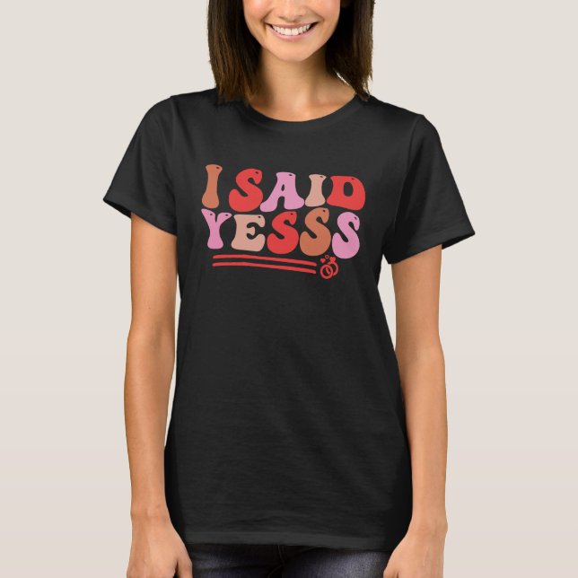 Camiseta Engagement Announcement  I Said Yes 2023 Groovy Wa (Anverso)
