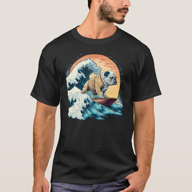 Camiseta English Bulldog Surfing On the Great Wave of Kanag (Anverso)