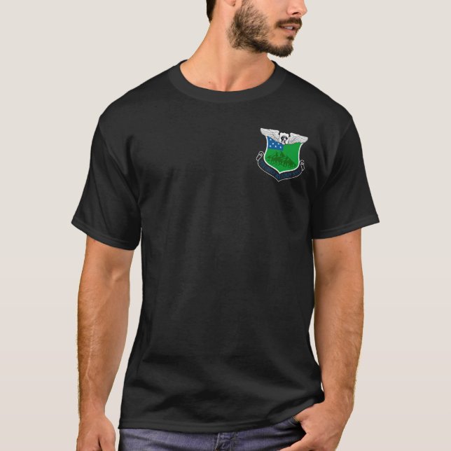 Camiseta Engranaje verde de los muchachos de la montaña - (Anverso)