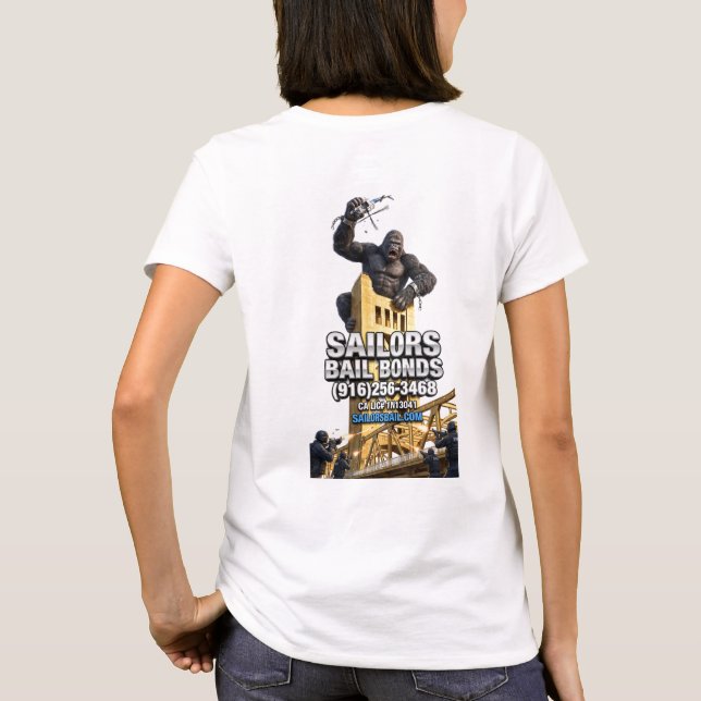 Camiseta Enraged King Gorilla Cresting the Tower Bridge (Reverso)