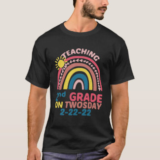 Camiseta Enseñando 2º grado el domingo - Arcoiris 