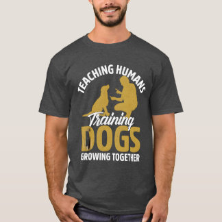 Camiseta Enseñando a los perros que llueven humanos Producc