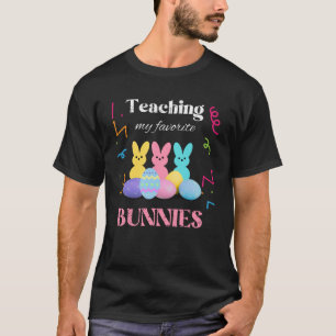 CAMISETA ENSEÑANDO A MIS BUNNIES FAVORITAS