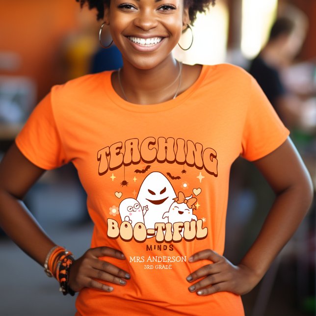 Camiseta Enseñando a Personalizado de mentes hermosas Hallo (Custom Teaching Boot-ful Minds Teacher Halloween Shirt)