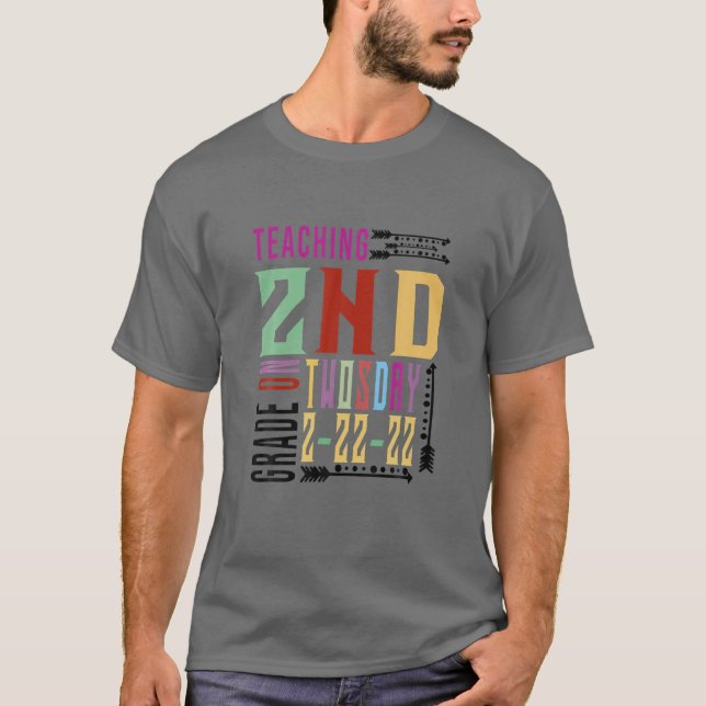 Camiseta Enseñanza De 2º Grado Los Días 2-22-22 22 De Febre (Anverso)