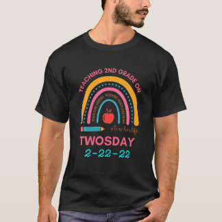 Camiseta Enseñanza De 2º Grado Los Días 2-22-22 22 De Febre