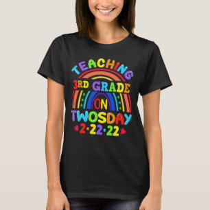 Camiseta Enseñanza De 3er Grado El 22 De Octubre 2.2.22