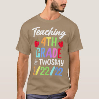 Camiseta Enseñanza de 4º Grado El Twosday 2222 22 Febrero 