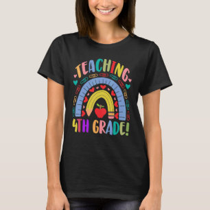 Camiseta Enseñanza de la escuela de cuarto grado Rainbow Ac