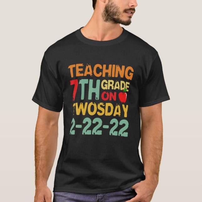 Camiseta Enseñanza De Séptimo Grado El 22/2022 Math T (Anverso)