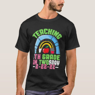 Camiseta Enseñanza De Séptimo Grado Los Días 2-22-22 22 De
