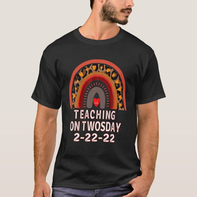 Camiseta Enseñanza El Twosday 2-22-22 Dos Días 2022 Profeso (Anverso)