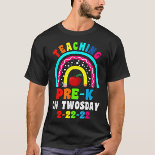 Camiseta Enseñanza PreK El Twosday 2222022 Lluvia Twosday 2
