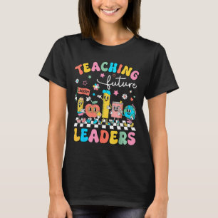 Camiseta Enseñanza Retro Líderes Futuros Genial Profesor At