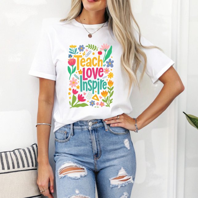 Camiseta Enseñar amor inspira a Boho a volver a la escuela (Subido por el creador)
